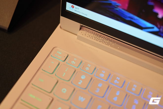 Tr&ecirc;n tay loạt thiết bị chơi game "mới toanh" của Lenovo Legion tại CES 2026: 2 laptop mới c&ugrave;ng Legion Go 2 chạy SteamOS- Ảnh 12.