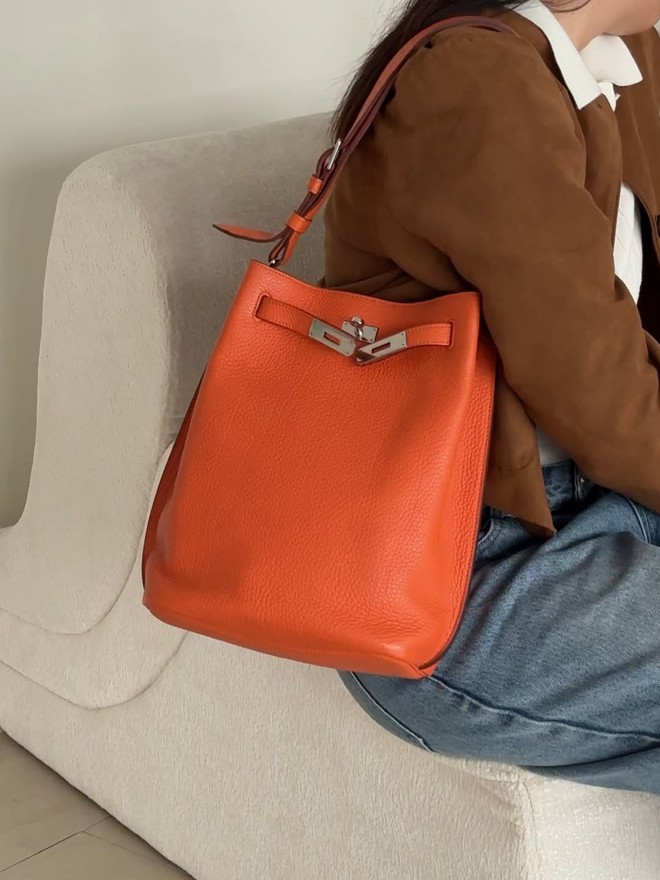 Hermès tiếp tục tạo cơn sốt với phiên bản nâng cấp từ 1 chiếc túi huyền thoại- Ảnh 2. Hermès tiếp tục tạo cơn sốt với phiên bản nâng cấp từ 1 chiếc túi huyền thoại- Ảnh 2.