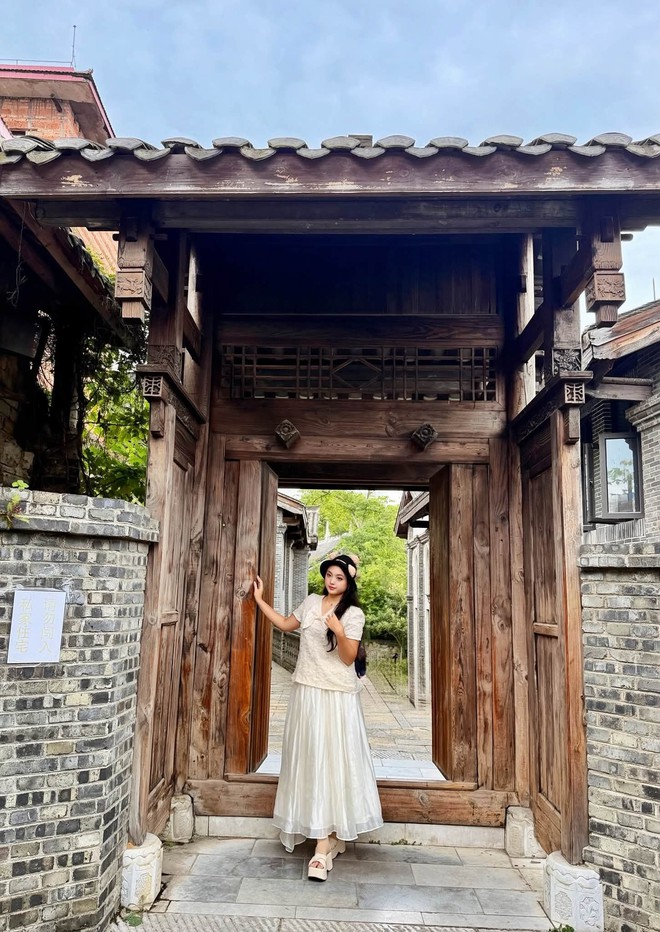 2 con gái siêu mẫu Thúy Hạnh tuổi thiếu nữ: Xinh đẹp nổi bật và được kỳ vọng nối nghiệp mẹ- Ảnh 6.