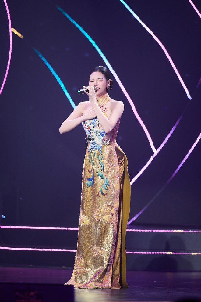 Diva Mỹ Linh khen th&iacute; sinh Sao Mai Đo&agrave;n Linh tr&ecirc;n s&oacute;ng VTV, n&oacute;i thẳng: "Đừng l&agrave;m chị thất vọng nh&eacute;"- Ảnh 1.