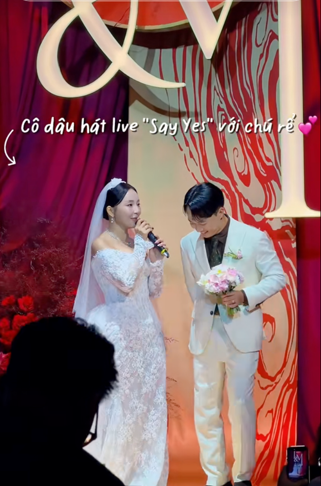 Đám cưới hot nhất khu chợ Lớn: Loạt nghi lễ lạ lùng kéo dài 6 tiếng khiến khách mời đi từ ngạc nhiên này đến ngỡ ngàng khác- Ảnh 9.