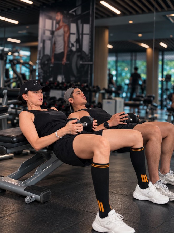Ngô Thanh Vân khoe ảnh tập gym cùng chồng trẻ, chia sẻ điều đáng suy ngẫm của mẹ bỉm sau sinh - Ảnh 5.