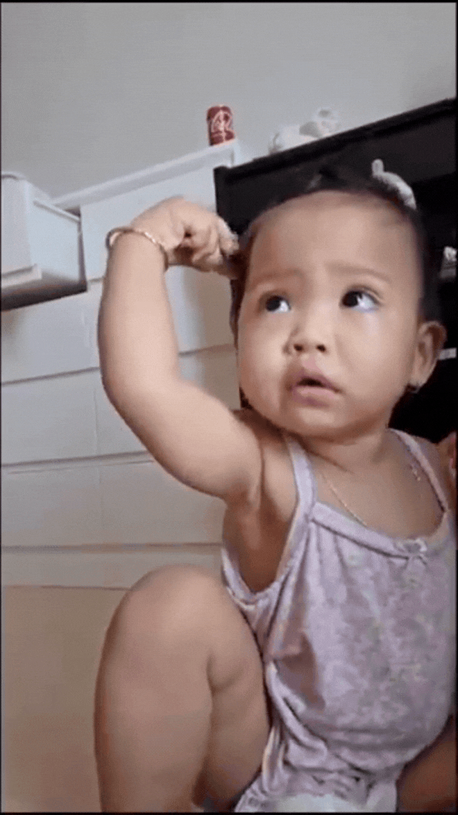 Con g&aacute;i Hoa hậu H&rsquo;Hen Ni&ecirc; cột t&oacute;c l&agrave;m điệu, biểu cảm cưng xỉu đốn tim d&acirc;n mạng - Ảnh 1.