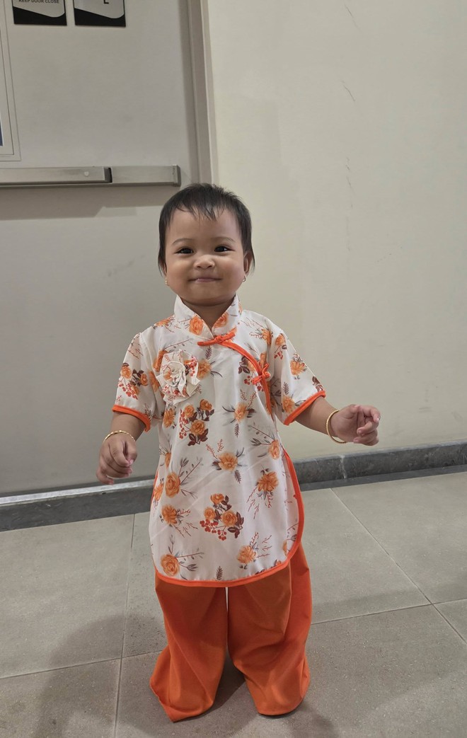 H'Hen Ni&ecirc; sắm đồ Tết cho con g&aacute;i, cẩn thận &ldquo;trừ hao&rdquo; khiến d&acirc;n t&igrave;nh cười b&ograve; - Ảnh 3.