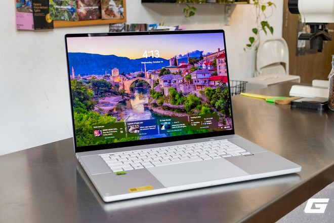 Tr&ecirc;n tay một trong những chiếc laptop đầu ti&ecirc;n chạy nền tảng RTX Spark, gi&aacute; gần 200 triệu đồng - Ảnh 39.