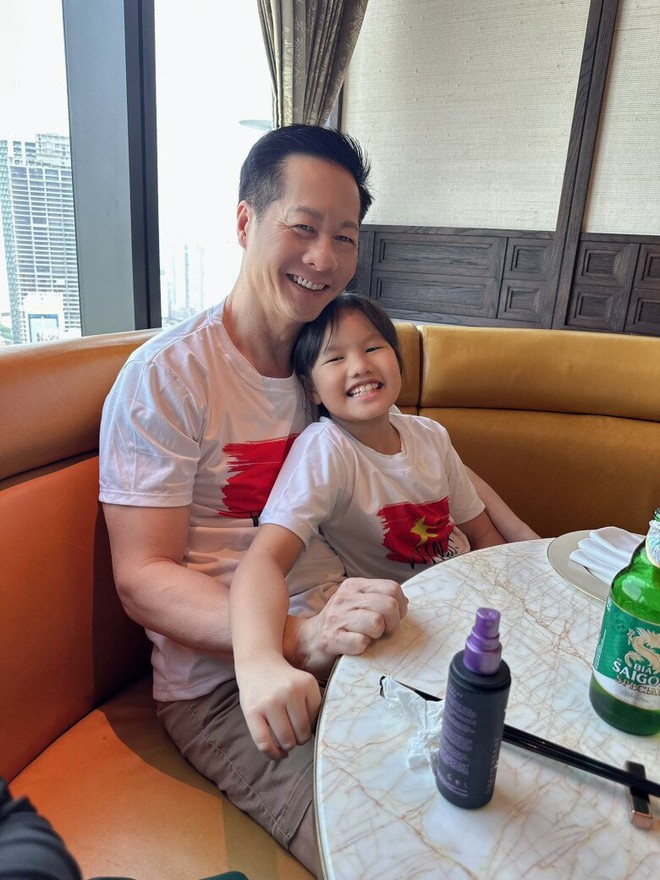 Phan Như Thảo lấy chồng đại gia hơn 26 tuổi, con g&aacute;i sở hữu đ&ocirc;i ch&acirc;n d&agrave;i, gương mặt giống ba y đ&uacute;c- Ảnh 7.