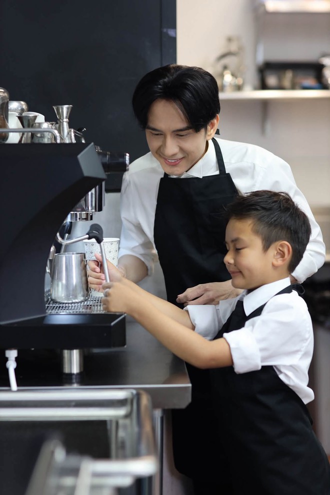 Con trai Đan Trường càng lớn càng giống bố, 9 tuổi đã làm chủ 3 doanh nghiệp- Ảnh 5.