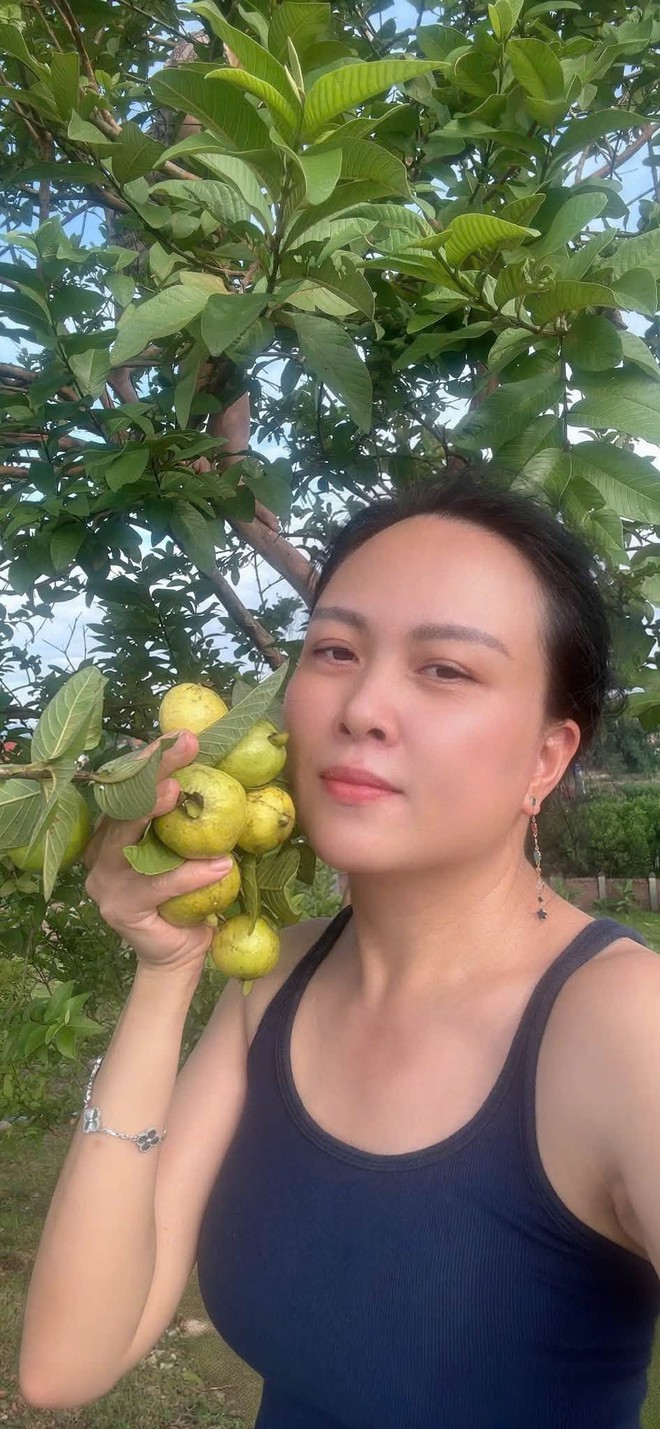 Đừng để tuổi U40 giới hạn bạn: Nhìn lối sống "nghiện" vận động của Phượng Chanel mới thấy phụ nữ càng độc lập càng cuốn hút! - Ảnh 7.