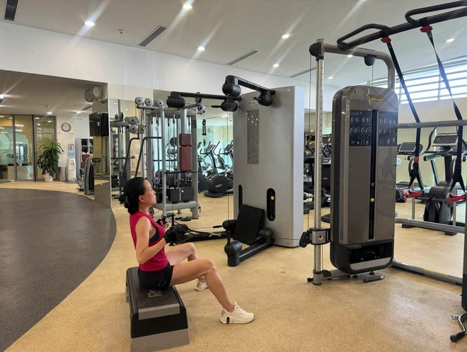 Đừng để tuổi U40 giới hạn bạn: Nhìn lối sống "nghiện" vận động của Phượng Chanel mới thấy phụ nữ càng độc lập càng cuốn hút! - Ảnh 5.