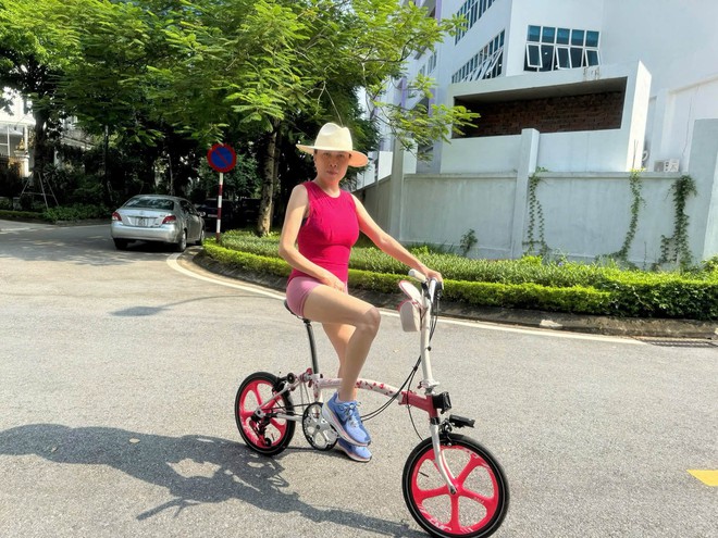 Đừng để tuổi U40 giới hạn bạn: Nhìn lối sống "nghiện" vận động của Phượng Chanel mới thấy phụ nữ càng độc lập càng cuốn hút! - Ảnh 26.