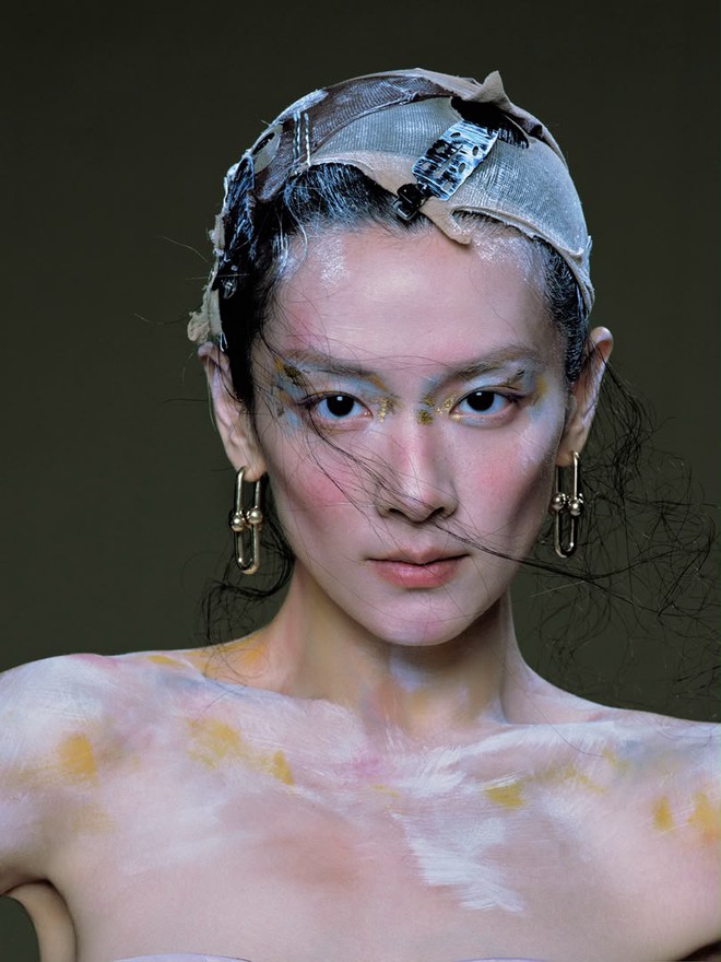 Mỹ nhân Hoa ngữ diện váy của NTK Nguyễn Phúc Tuấn trên thảm đỏ VOGUE- Ảnh 4.