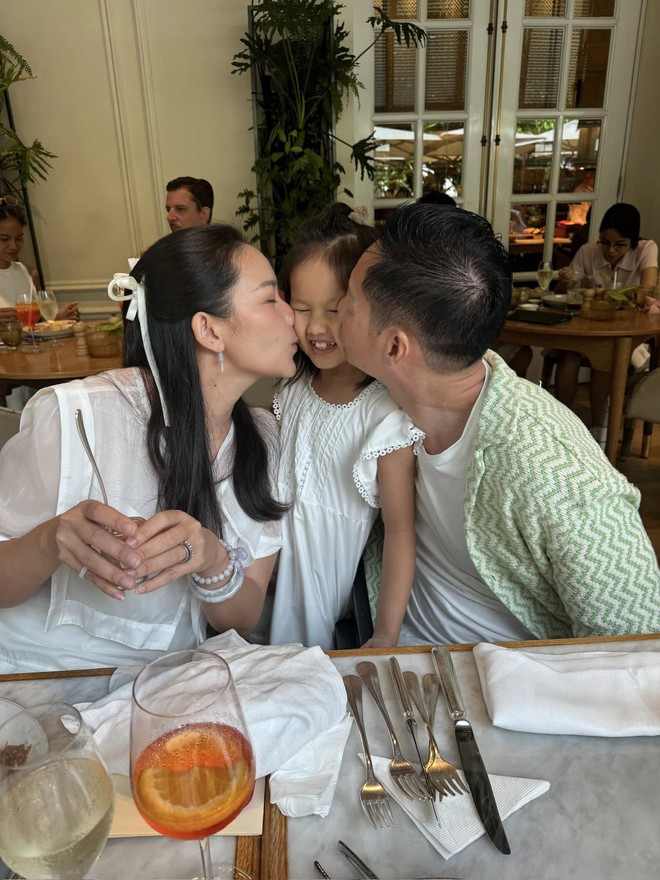 Khen chồng phải như Phan Như Thảo: Không khoe tiền bạc, chỉ kể một chuyện ở nhà cũng đủ thấy được cưng chiều - Ảnh 4.