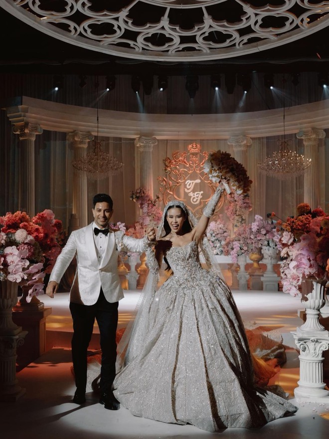 Cuộc sống của ái nữ tỷ phú sau gần 1 năm lấy doanh nhân gốc Dubai: Đi idol mệt nghỉ, làm dâu ngoại quốc nhưng vẫn ở Việt Nam gần bố mẹ- Ảnh 2.