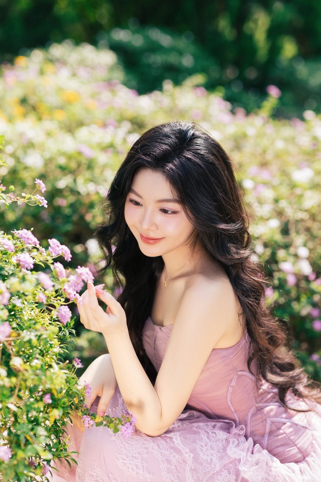 Con g&aacute;i Ph&oacute; chủ tịch Hội điện ảnh đi xe 9 tỷ, x&aacute;ch t&uacute;i trăm triệu đi du lịch H&agrave;n Quốc- Ảnh 14.