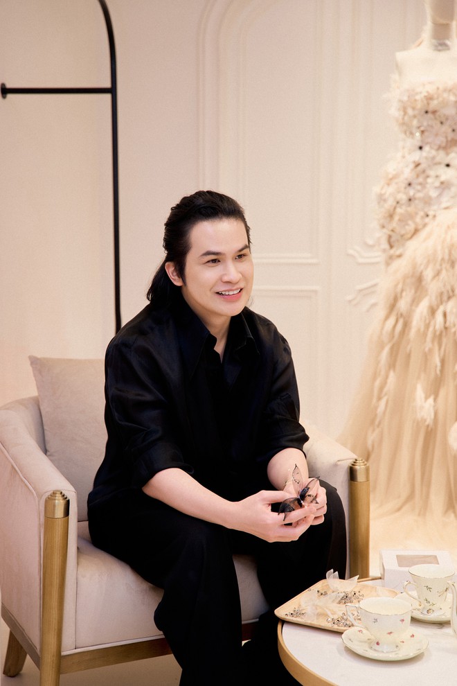 Hậu duệ triều Nguyễn mang 31 thiết kế đến Paris: &ldquo;Với t&ocirc;i, Huế l&agrave; nguồn cảm hứng kh&ocirc;ng bao giờ cạn&rdquo;- Ảnh 5.