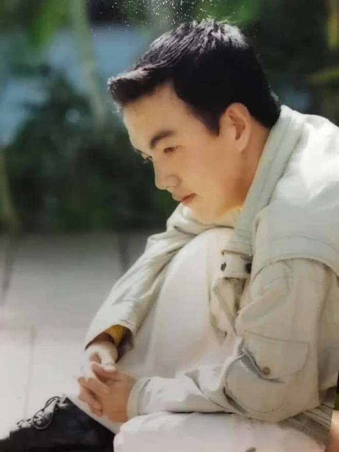 MC cuối c&ugrave;ng dẫn Vượt L&ecirc;n Ch&iacute;nh M&igrave;nh: Cha mất kh&ocirc;ng c&oacute; tiền đưa về qu&ecirc;, giờ b&aacute;n b&aacute;nh m&igrave; tr&ecirc;n đường Đặng Văn Ngữ- Ảnh 2.