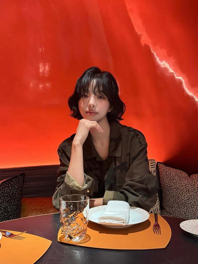 T&igrave;nh tin đồn của G-Dragon chiếm s&oacute;ng show hẹn h&ograve;: Mặt xinh, body n&eacute;t, bảo sao hot mọi mặt trận!- Ảnh 9.