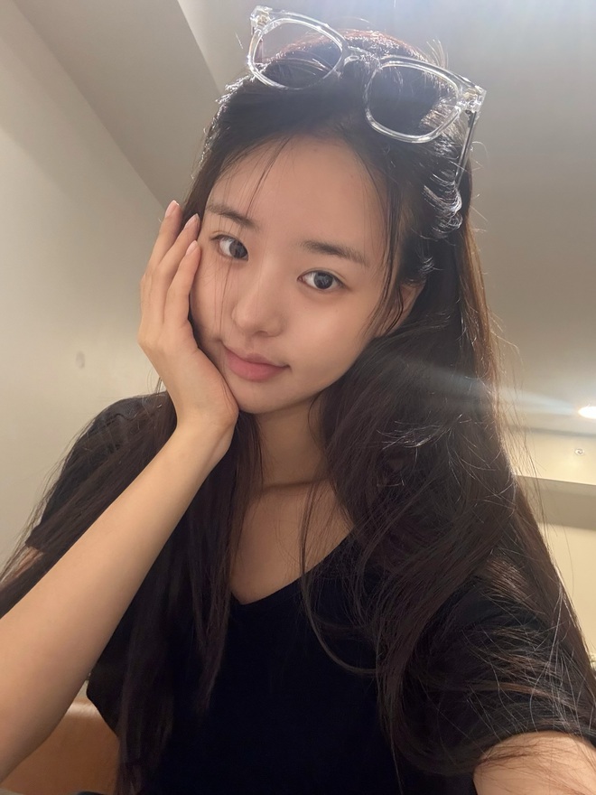 Mỹ nh&acirc;n l&agrave; "học b&aacute;" đỉnh nhất Single's Inferno: Xinh như Jang Wonyoung, đọc profile ai cũng cho&aacute;ng- Ảnh 12.