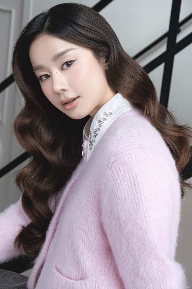 Mỹ nh&acirc;n Việt mang vibe diễn vi&ecirc;n H&agrave;n, mặc đơn giản m&agrave; cả c&otilde;i mạng m&ecirc; mẩn- Ảnh 9.