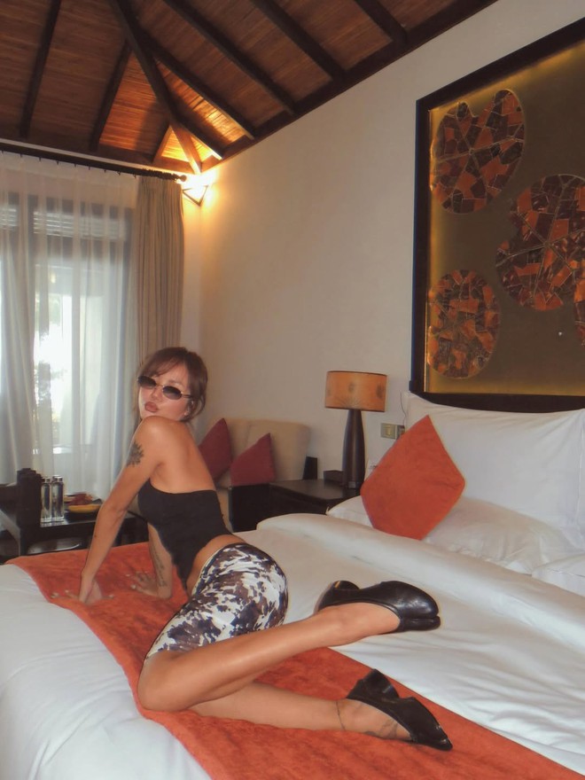 Vbiz có 4 mỹ nhân tuổi Ngọ mặc đẹp: Huyền Lizzie, Lan Ngọc có phải Top 1?- Ảnh 13. Vbiz có 4 mỹ nhân tuổi Ngọ mặc đẹp: Huyền Lizzie, Lan Ngọc có phải Top 1?- Ảnh 13.