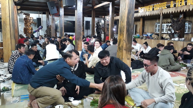 L&ecirc;n x&atilde; Hạnh Ph&uacute;c ăn tết c&ugrave;ng Homestay Đồi Ch&egrave;- Ảnh 3.