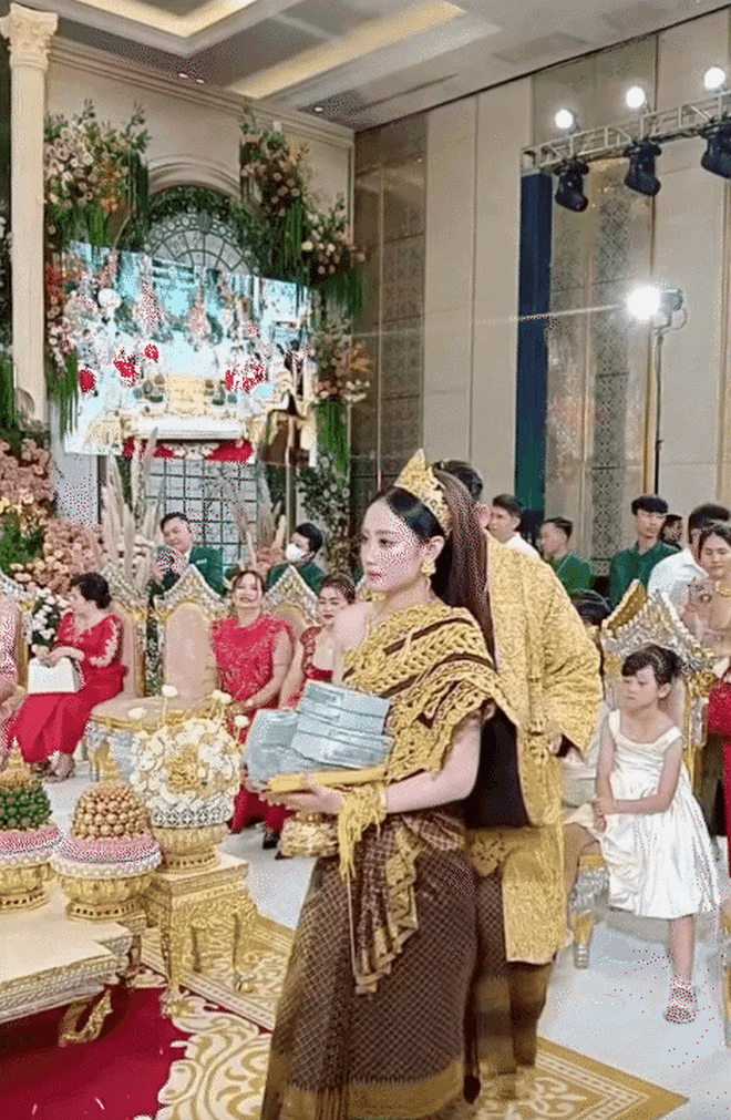 Đ&aacute;m cưới trăm tỷ của c&ocirc; d&acirc;u T&acirc;y Ninh: L&yacute; do ch&uacute; rể Campuchia gia thế khủng vẫn ở rể, c&ograve;n "l&eacute;p vế" vợ- Ảnh 5.