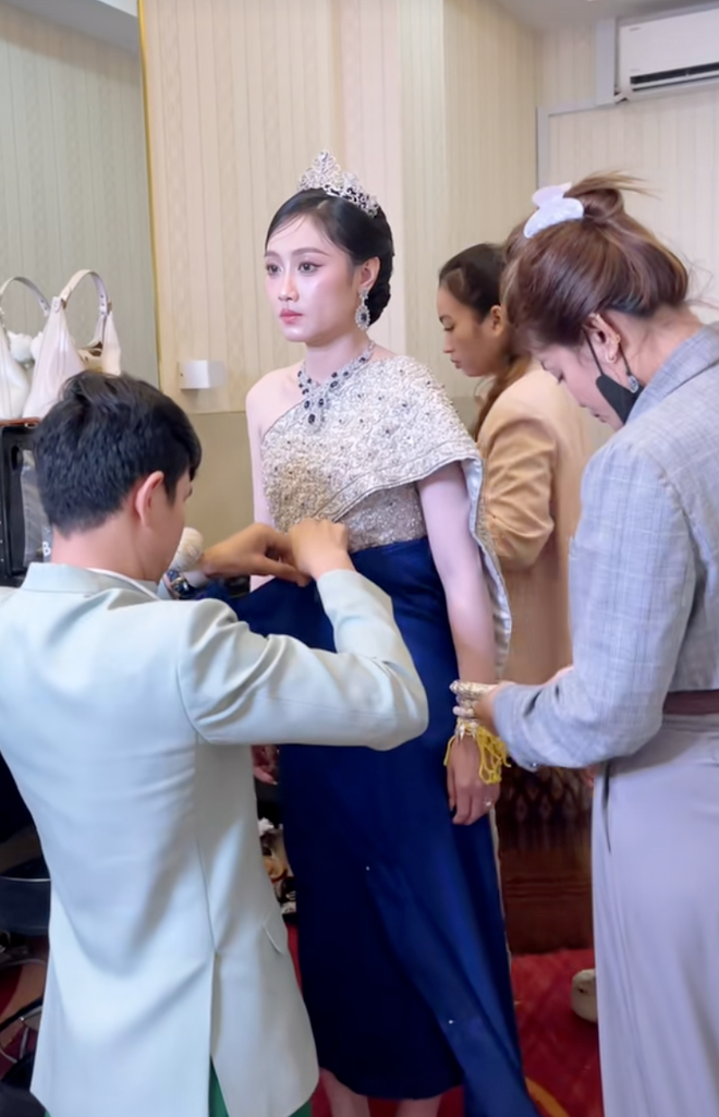 Đ&aacute;m cưới trăm tỷ của c&ocirc; d&acirc;u T&acirc;y Ninh: L&yacute; do ch&uacute; rể Campuchia gia thế khủng vẫn ở rể, c&ograve;n "l&eacute;p vế" vợ- Ảnh 11.