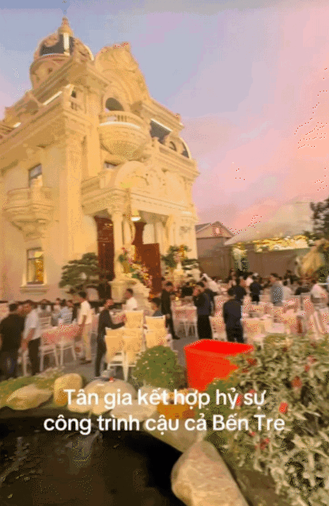 "Cậu cả" Bến Tre cưới vợ: Biệt phủ to nhất v&ugrave;ng được phủ k&iacute;n bằng 200 loại hoa, c&ocirc; d&acirc;u xinh như c&ocirc;ng ch&uacute;a- Ảnh 12.