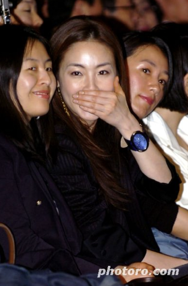 Phim hot chấn động The Art of Sarah dựa tr&ecirc;n 1 vụ lừa đảo c&oacute; thật tại H&agrave;n?- Ảnh 10.