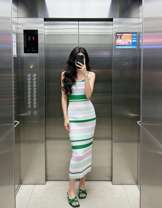 Dương Mịch biến 1 mẫu v&aacute;y d&igrave;m d&aacute;ng th&agrave;nh m&oacute;n được săn l&ugrave;ng- Ảnh 10.