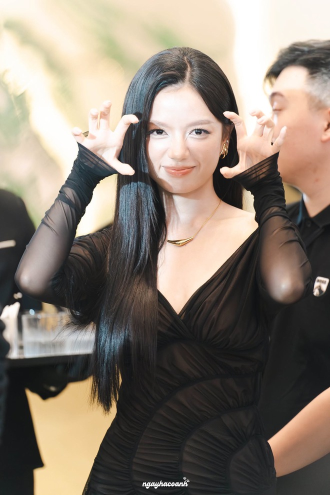 Ngọc nữ mới của Vbiz đổi style đẹp tuyệt đối, nhan sắc phải s&aacute;nh ngang với Thư Kỳ- Ảnh 10.