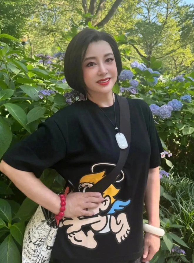 Mỹ nhân U80 vẫn không ngại diễn vai thiếu nữ: Có 4 mẹo chống nhăn ngăn già phụ nữ trung niên không nên bỏ qua - Ảnh 4.