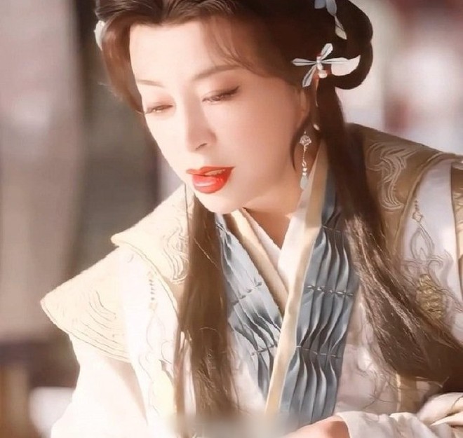 Mỹ nhân U80 vẫn không ngại diễn vai thiếu nữ: Có 4 mẹo chống nhăn ngăn già phụ nữ trung niên không nên bỏ qua - Ảnh 5.