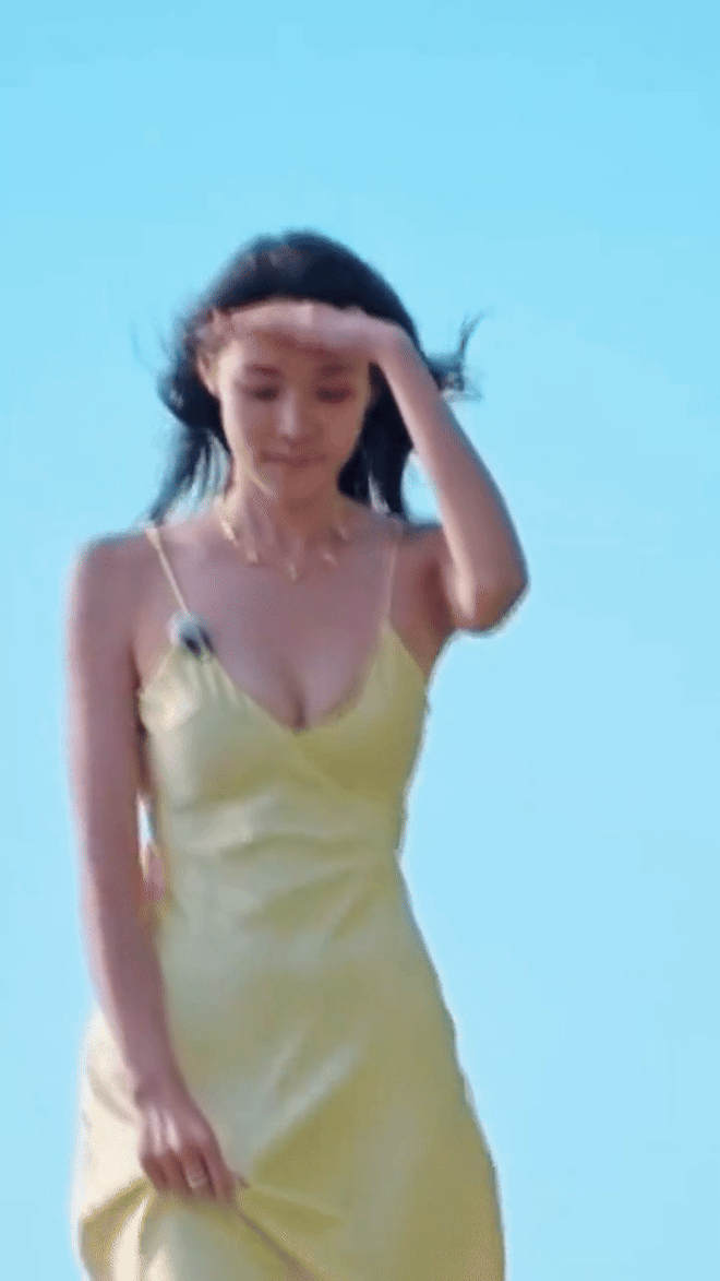 Drama queen hot nhất show hẹn h&ograve;: Sắc v&oacute;c đỉnh, khoảnh khắc mặc v&aacute;y b&igrave;nh d&acirc;n viral c&otilde;i mạng- Ảnh 2.