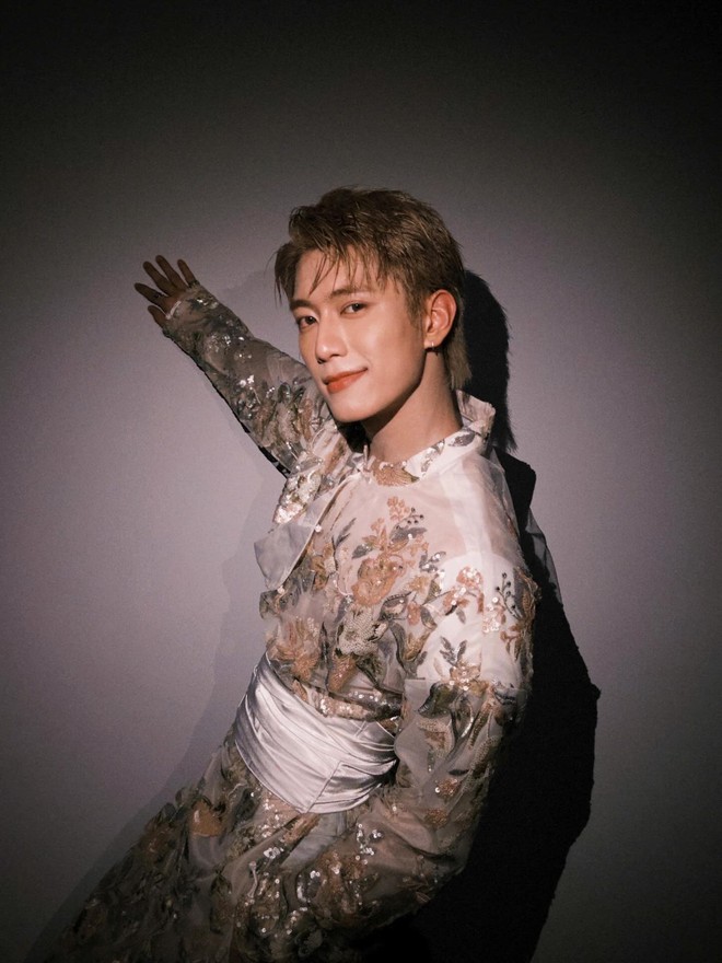 Trai đẹp 2K2 ph&aacute;t s&aacute;ng đ&uacute;ng nghĩa tại WeChoice Awards 2025 l&agrave; ai?- Ảnh 5.