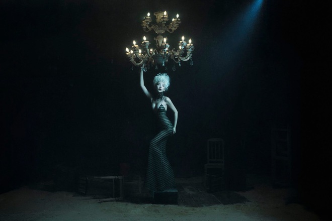 Tóc Tiên quyết không cho dân tình nghỉ ngơi- Ảnh 2. Tóc Tiên quyết không cho dân tình nghỉ ngơi- Ảnh 2.