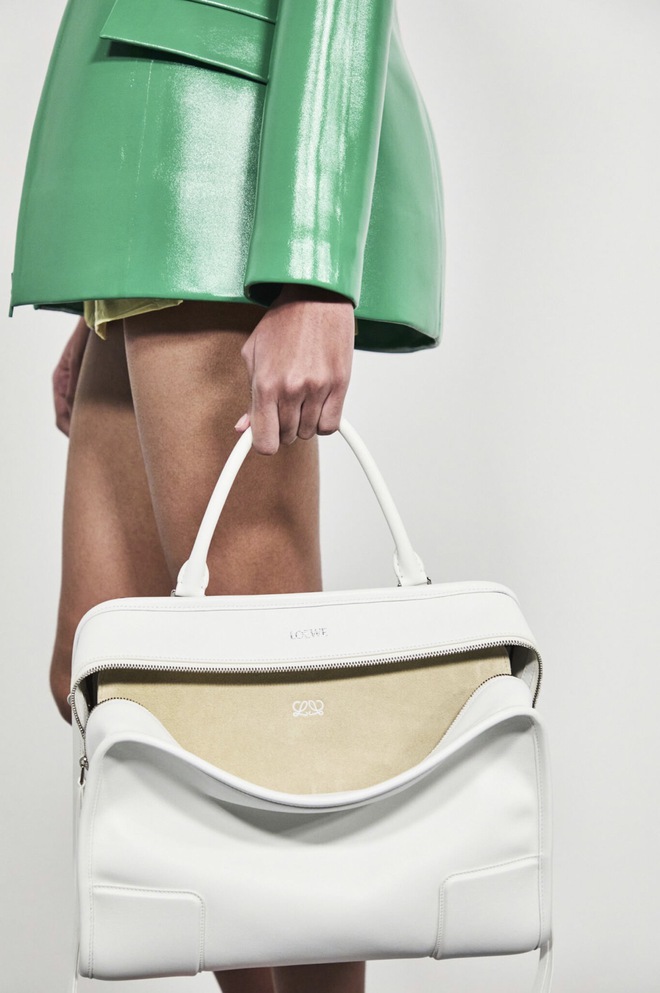 Một chiếc túi trông như chưa đóng… nhưng lại được tính toán siêu tỉ mỉ - Ảnh 4.