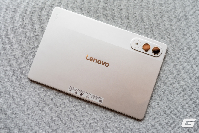 Trải nghiệm nhanh Lenovo Yoga Tab: Tablet AI liệu rằng đ&atilde; đủ để &ldquo;thay vai&rdquo; cho laptop?- Ảnh 2.