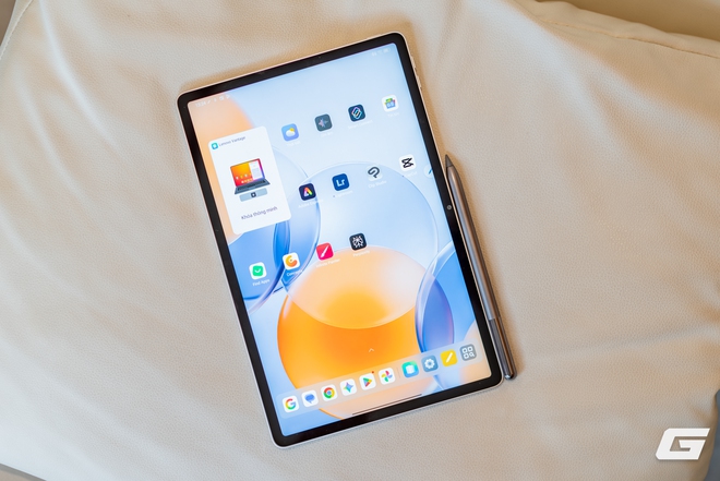 Trải nghiệm nhanh Lenovo Yoga Tab: Tablet AI liệu rằng đ&atilde; đủ để &ldquo;thay vai&rdquo; cho laptop?- Ảnh 15.