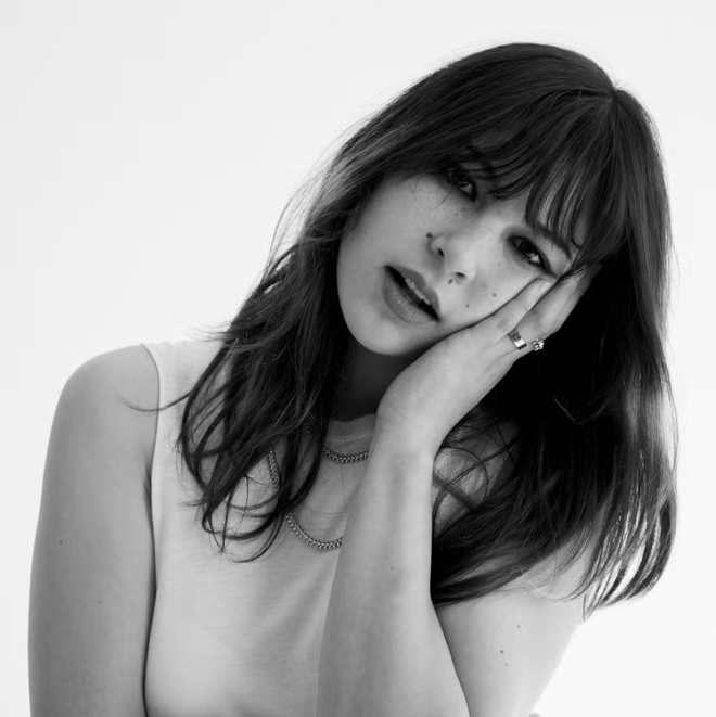 Giật trọn spotlight của Lisa lẫn Zendaya, Alysa Liu tại Paris Fashion Week ch&iacute;nh l&agrave; thứ bạn phải xem l&uacute;c n&agrave;y- Ảnh 14.