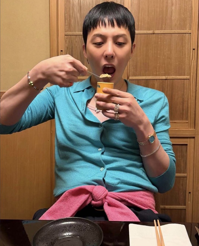 Vật bất ly thân mới của G-Dragon - Ảnh 3.