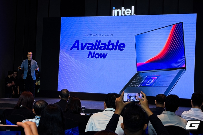 Intel đưa Core Ultra Series 3 "Panther Lake" về Việt Nam: Tiến tr&igrave;nh 18A, chiến game AAA, NPU 50 TOPS v&agrave; pin 27 tiếng- Ảnh 7.