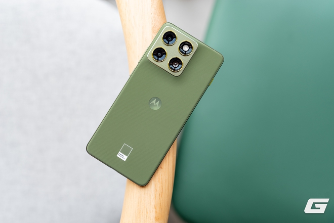 Cận cảnh Signature và Edge 70: Bộ đôi Flagship mới của Motorola có gì đặc biệt? - Ảnh 15.