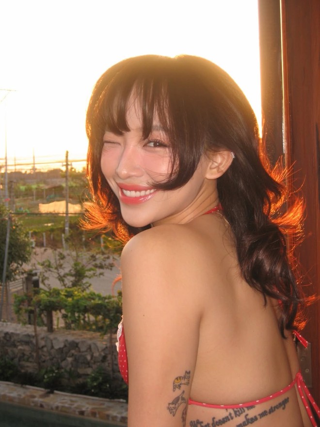 Cả c&otilde;i mạng hừng hực v&igrave; T&oacute;c Ti&ecirc;n diện bikini, hội chị em rất gấp "hỏi thăm" 1 thứ  - Ảnh 2.