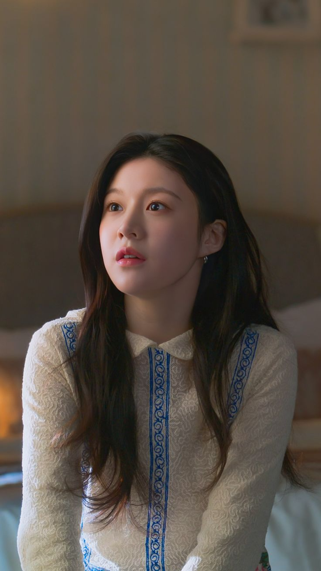 Mỹ nữ mặt xinh như b&uacute;p b&ecirc;, mặc đẹp kh&ocirc;ng cần cố, chuẩn "s&aacute;ch mẫu" cho chị em tham khảo- Ảnh 2.