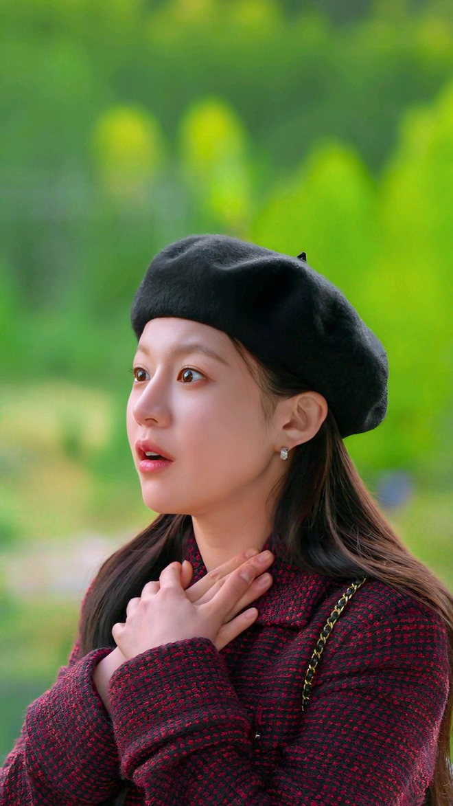 Mỹ nữ mặt xinh như b&uacute;p b&ecirc;, mặc đẹp kh&ocirc;ng cần cố, chuẩn "s&aacute;ch mẫu" cho chị em tham khảo- Ảnh 1.