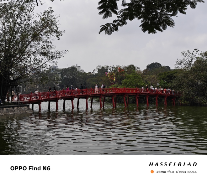 Đ&aacute;nh gi&aacute; smartphone gập OPPO Find N6: Sự tỉ mỉ trong từng đường n&eacute;t nhỏ - Ảnh 16.