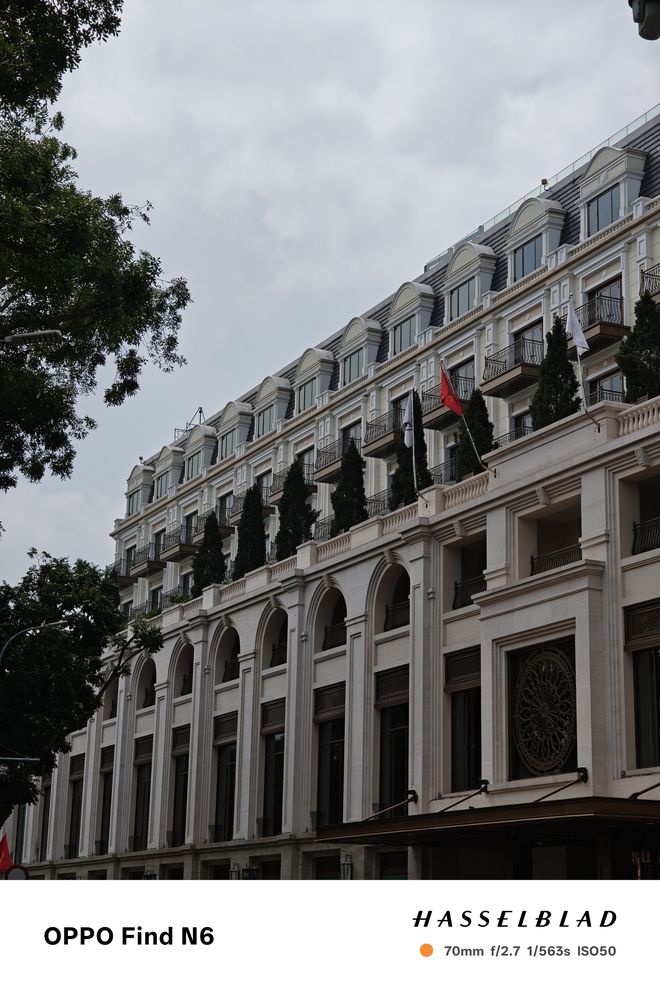 Đ&aacute;nh gi&aacute; smartphone gập OPPO Find N6: Sự tỉ mỉ trong từng đường n&eacute;t nhỏ - Ảnh 18.