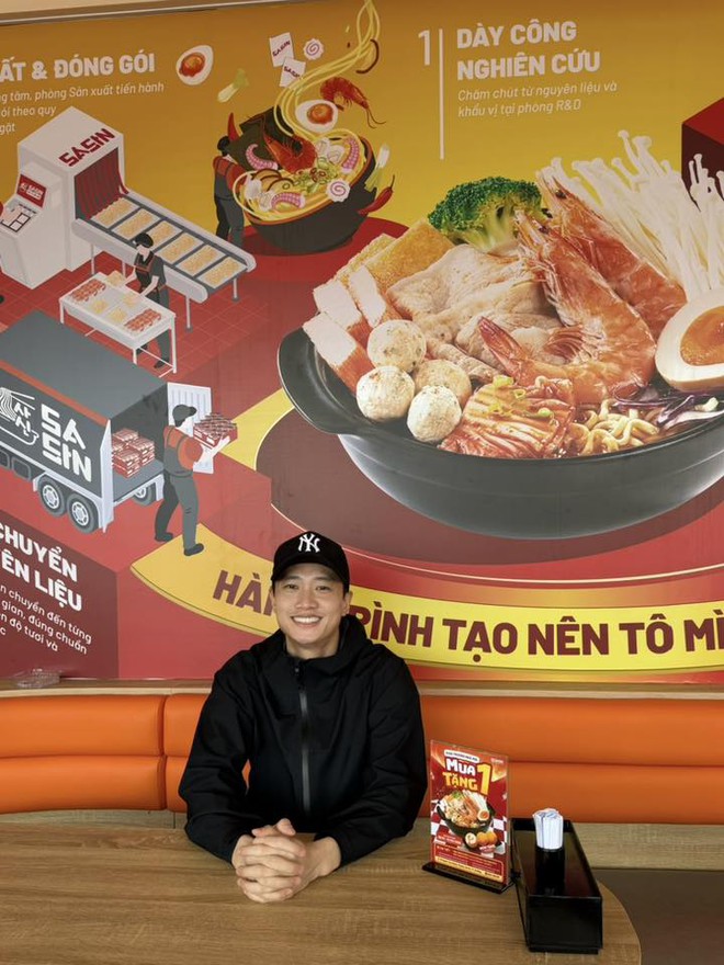 Diễn vi&ecirc;n Quốc Trường đang l&agrave;m g&igrave; với thương hiệu m&igrave; cay 7 cấp độ m&agrave; &ocirc;m mộng 1000 tỷ? - Ảnh 7.