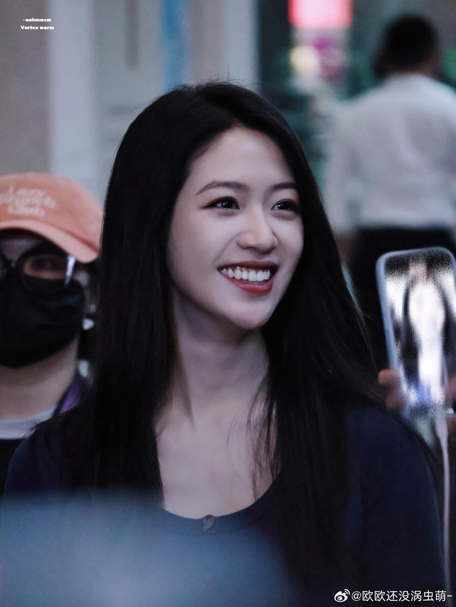 Mỹ nữ mặc quần jeans đẹp chấn động khiến 1,4 tỷ d&acirc;n Trung t&igrave;m kiếm   - Ảnh 3.